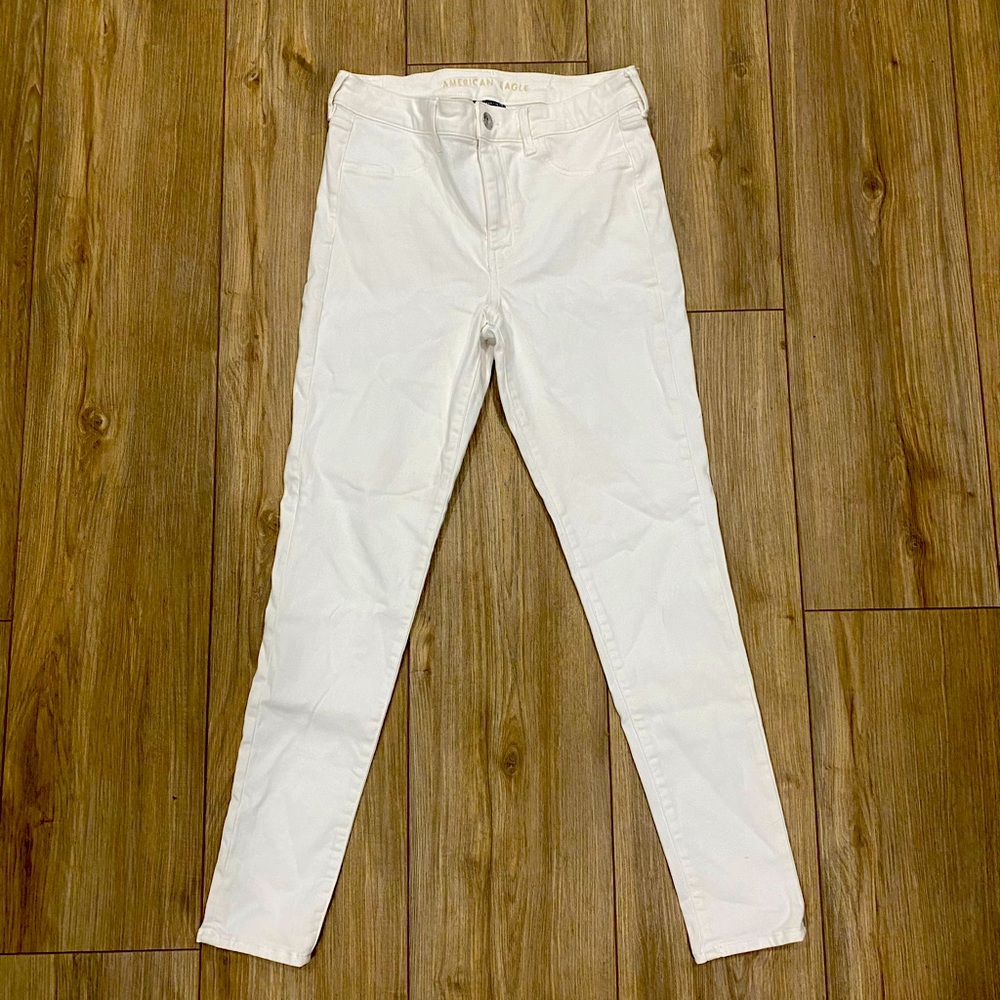 American Eagle White Jeans